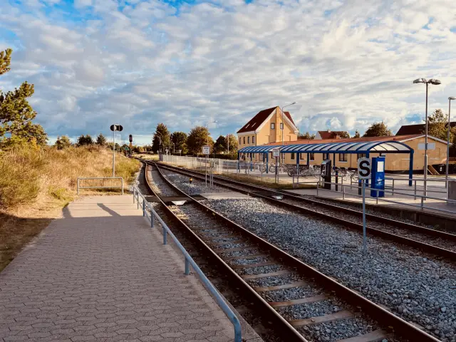 Billede af Ålbæk Station.