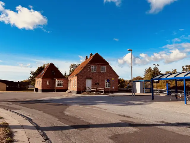 Billede af Ålbæk Station.