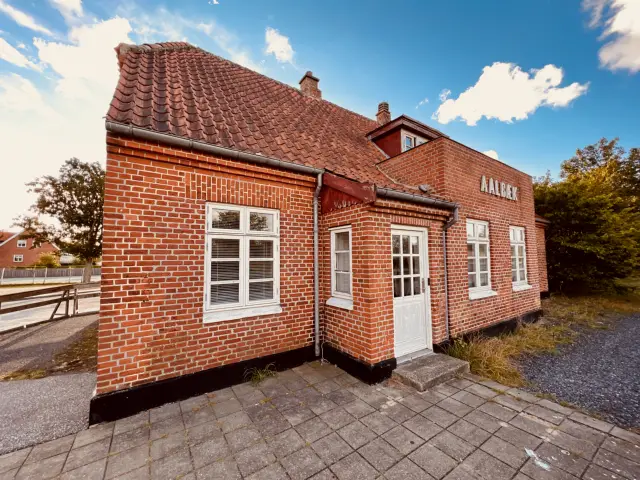 Billede af Ålbæk Station.