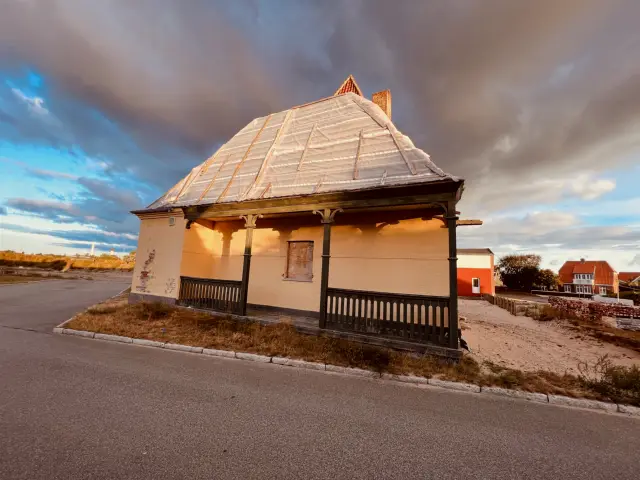 Billede af Skagen Stations gamle remise.
