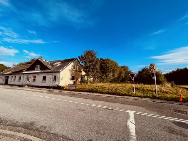 Billede af Uglev Holdeplads - Holdeplads er nedrevet, men Uglev Holdeplads har ligget her.