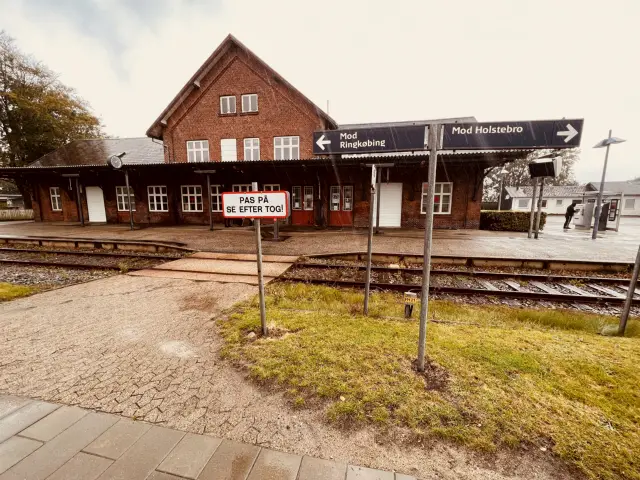 Billede af Vemb Station.