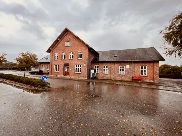 Billede af Vemb Station.