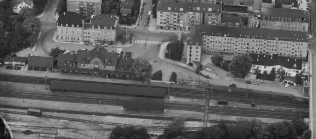Billede af Charlottenlund Station.