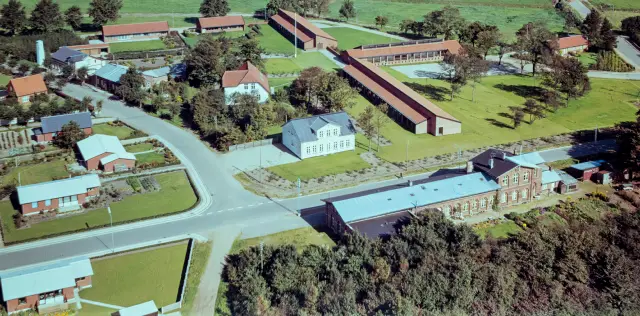 Billede af Løgumkloster Amtsbanegård.