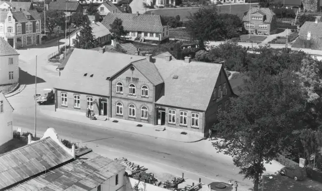 Billede af Varnæs Stationskro.