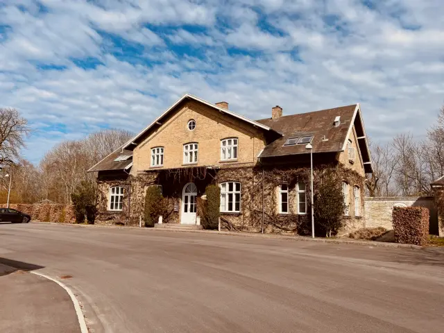 Billede af Sandved Station.
