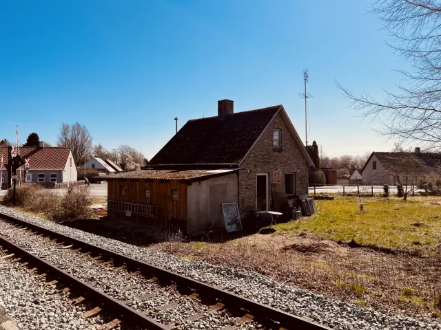 Billede af vogterhus 17a ved Øster Toreby Station.