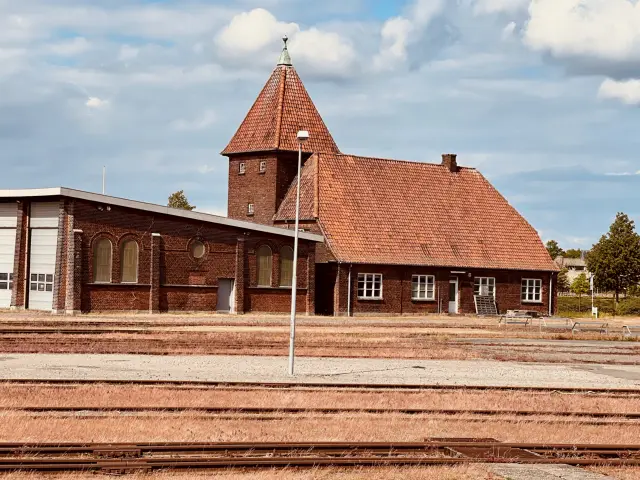 Billede af Nakskov Stations remise og værksted.