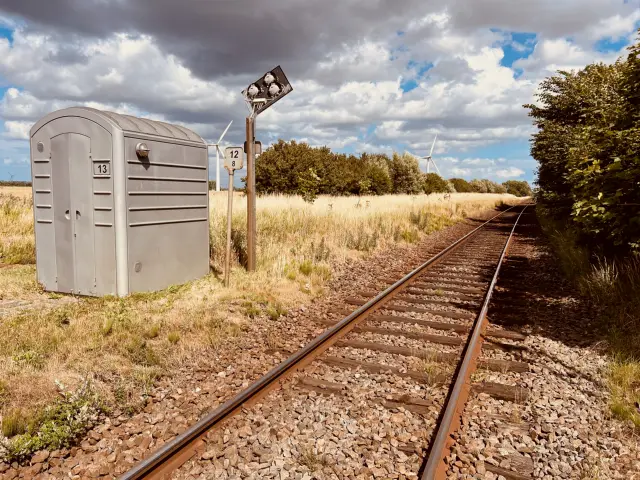Billede af Sandby Station - Trinbræt er nedrevet, men Sandby Station har ligget her.