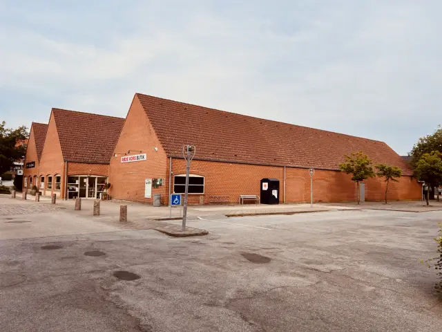Billede af Gram Vest Station - Banegård er nedrevet, men Gram Vest Station har ligget her.