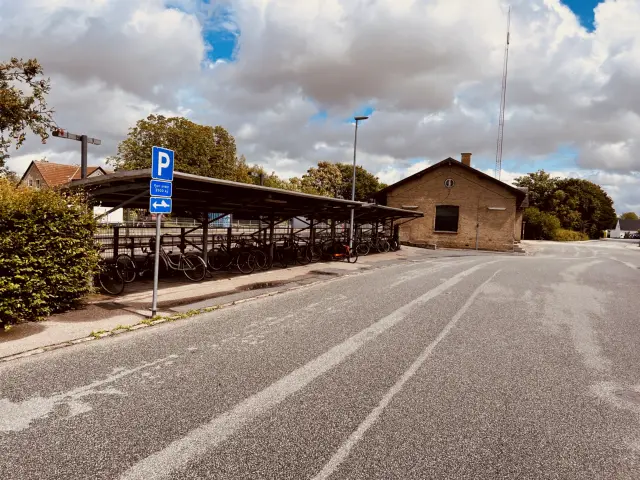 Billede af Mørkøv Station.