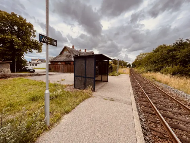 Billede af Vedde Station.