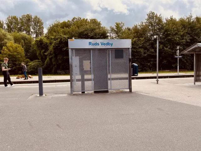Billede af Ruds Vedby Station.