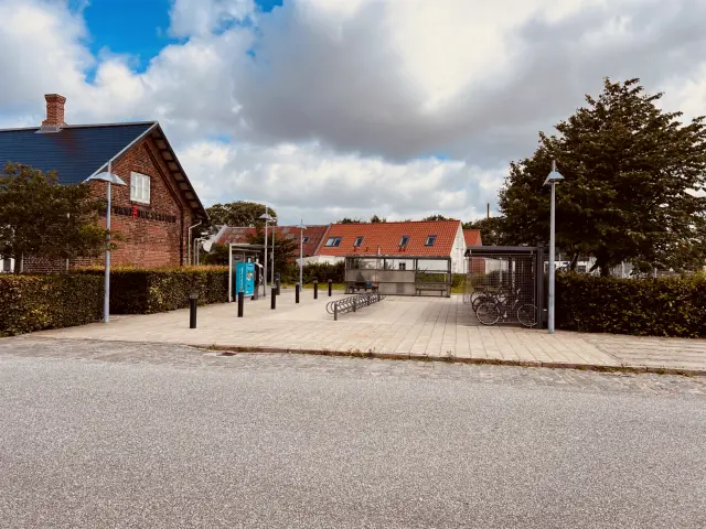 Billede af Tarm Station.