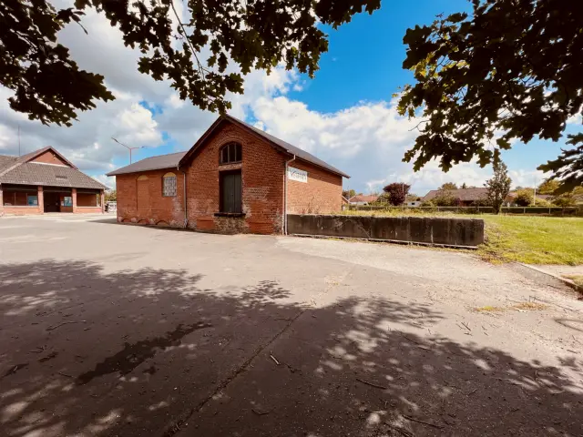 Billede af Oksbøl Stations varehus.