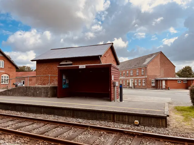 Billede af Lunde J Stations varehus.