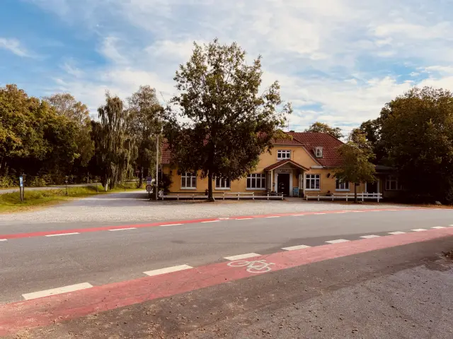 Billede af Kroen over for Rindsholm Station.
