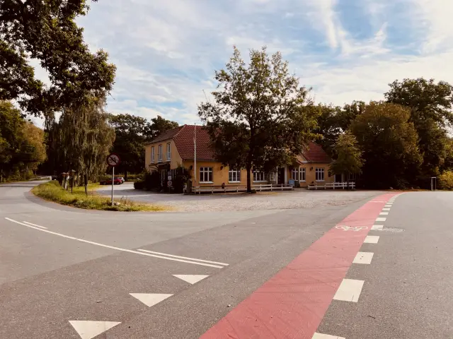 Billede af Kroen over for Rindsholm Station.