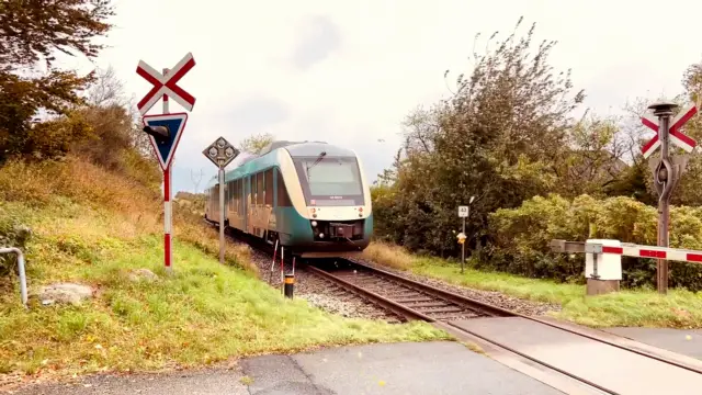 Billede af ARRIVA AR 2053 ud for Sørup Station.