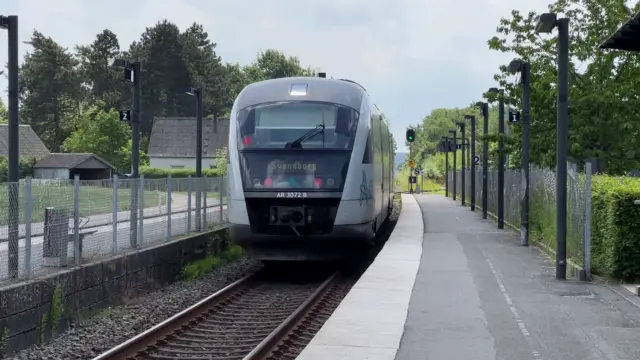 Billede af ARRIVA AR 3072 ud for Stenstrup Station.