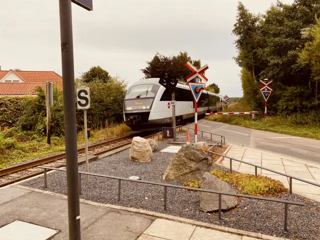Billede af DSB MQ 4125-4925 fotograferet ud for Rudme Station.