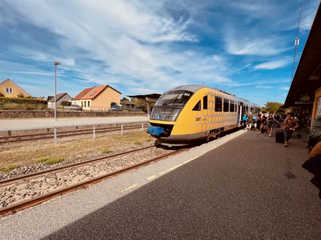 Billede af LT DM 503, tidligere NJJ DM 503 fotograferet ud for Maribo Station.