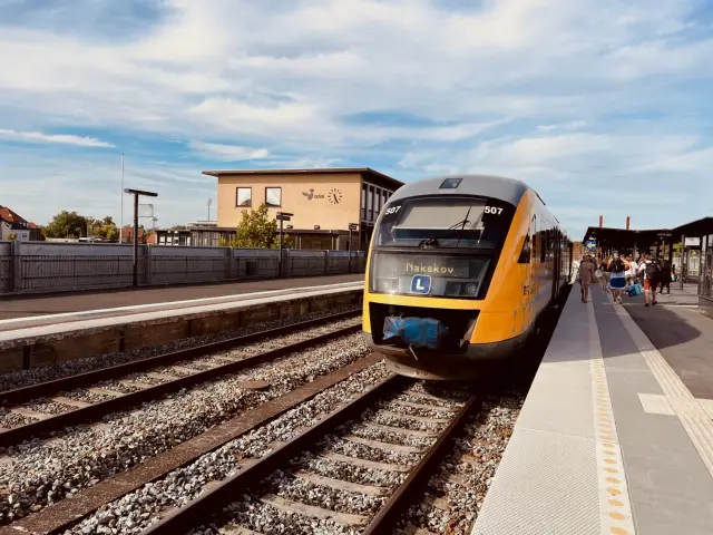 Billede af LT DM 507, tidligere NJJ DM 507 fotograferet ud for Nykøbing Falster Station.