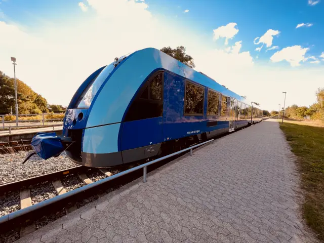 Billede af NJJ LM 606 fotograferet ud for Jerup Station.