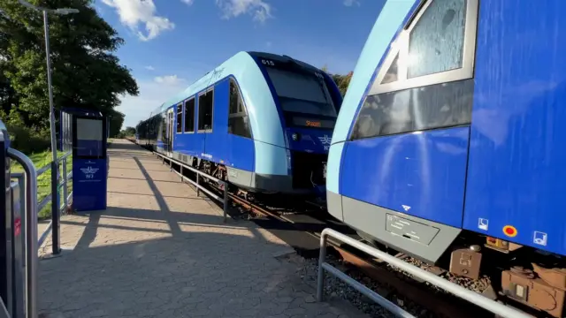 Billede af NJJ LM 615 fotograferet ud for Jerup Station.