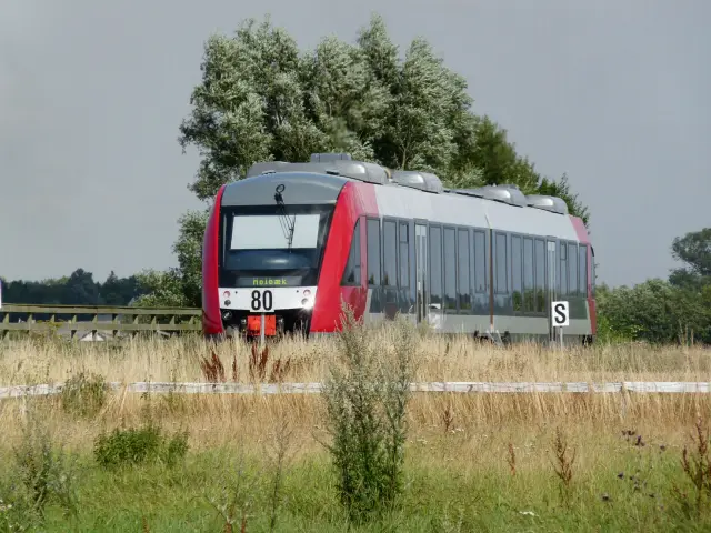 Billede af RTOG 2027-2127, tidligere VL 2027-2127 fotograferet ud for Ny Hagested Station.
