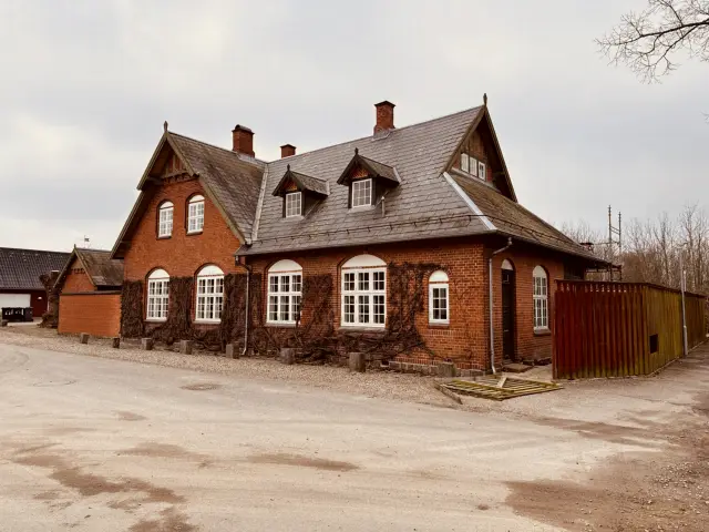 Billede af Vedde Station.