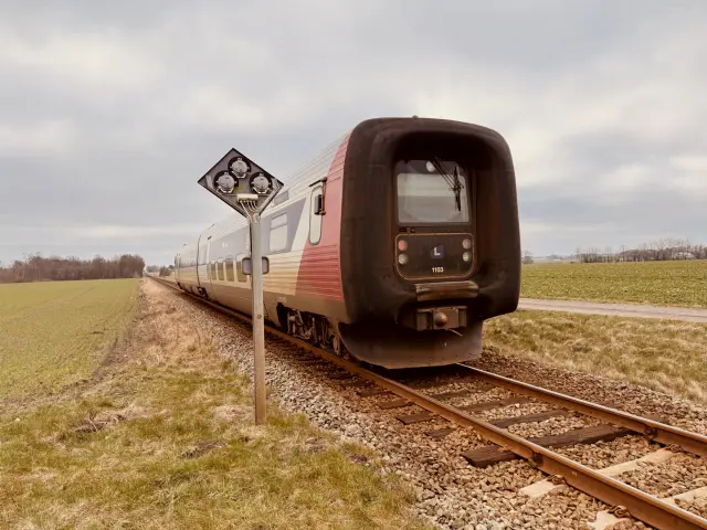 Billede af LT FS 1103, tidligere LJ FS 1103 fotograferet ud for det nedlagte Sønderstrup Sidespor.