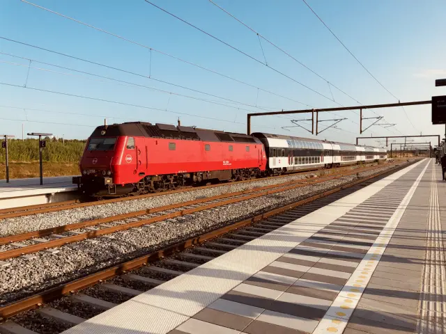 Billede af DSB ME 1536 fotograferet ud for Køge Nord Station.