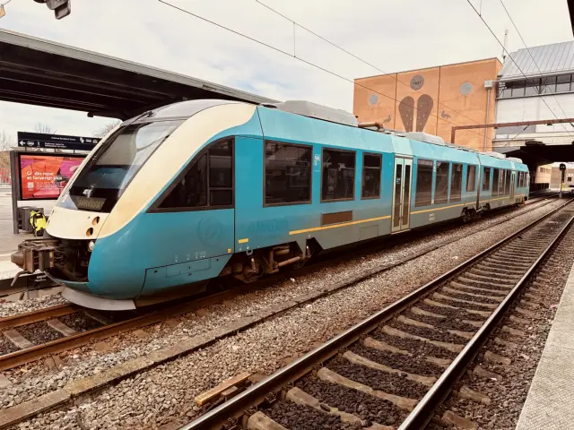 Billede af ARRIVA AR 1021 fotograferet ud for Odense Banegård Center.