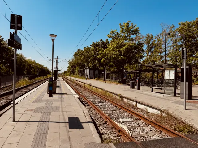 Billede af Lystrup Letbanestation.