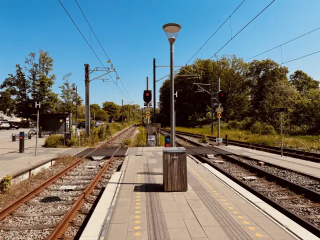 Billede af Lystrup Letbanestation.
