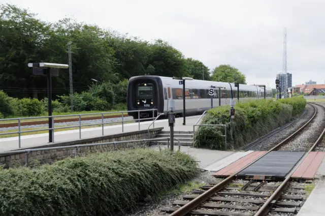 Billede af DSB MF 5032 fotograferet ud for Hjørring Station.