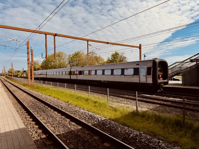 Billede af DSB MF 5034 fotograferet ud for Hedensted Station.