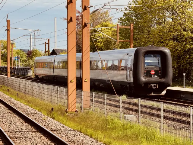 Billede af DSB MF 5034 fotograferet ud for Hedensted Station.