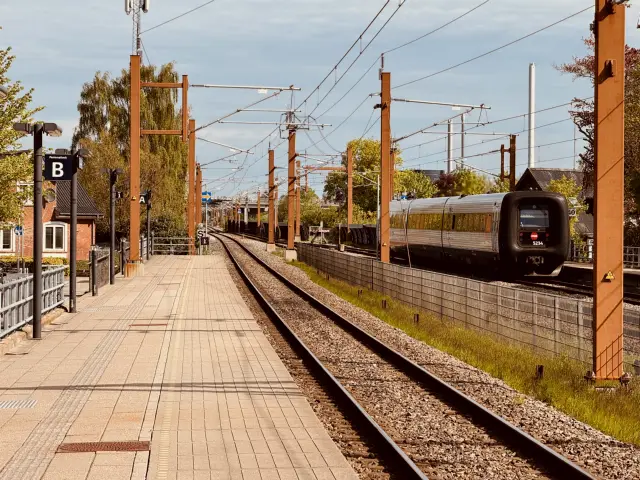 Billede af DSB MF 5034 fotograferet ud for Hedensted Station.