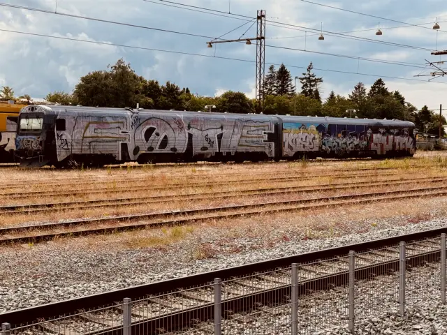 Billede af CRSA MR 4082, tidligere DSB MR 4082 fotograferet ud for Ringsted Station.