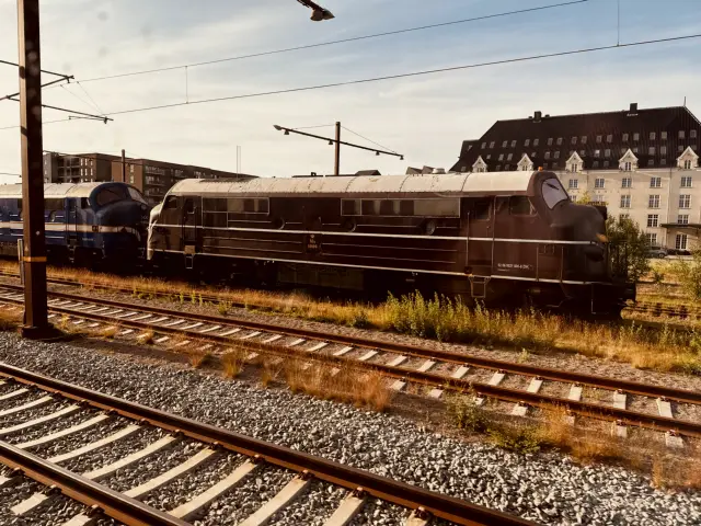 Billede af Contec MX 1006, tidligere DSB MX 1006 fotograferet ud for Ringsted Station.