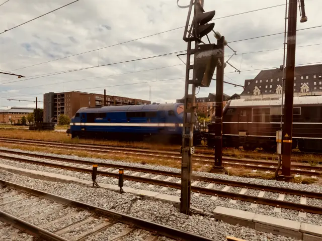 Billede af Contec MX 1008, tidligere DSB MX 1008 fotograferet ud for Ringsted Station.