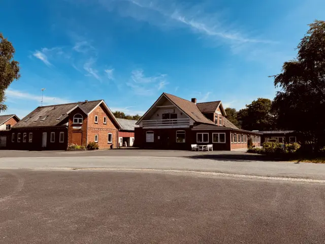 Billede af Mikkelborg Stationskro.