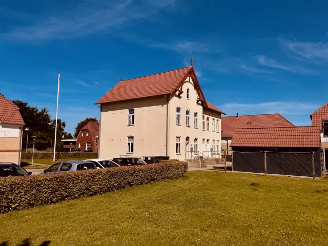 Billede af Skodborg Amtsbanegård.