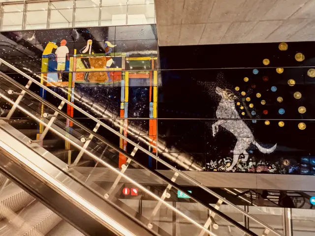 Billede af Mozarts Plads Metrostation.