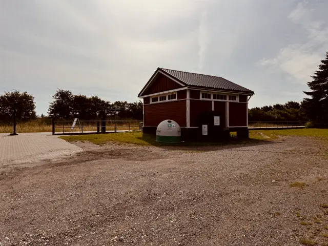 Billede af Vidstrup Stations varehus.