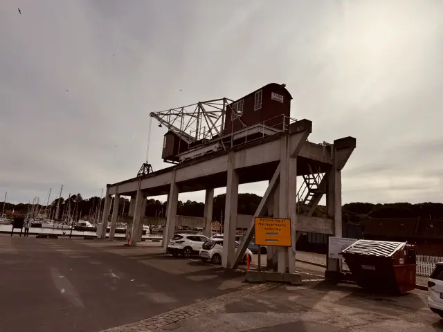 Billede af kulkranen ved Mariager Station.