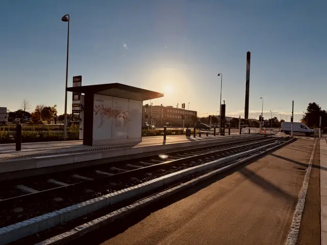 Billede af Kirkebjerg Letbanestation.